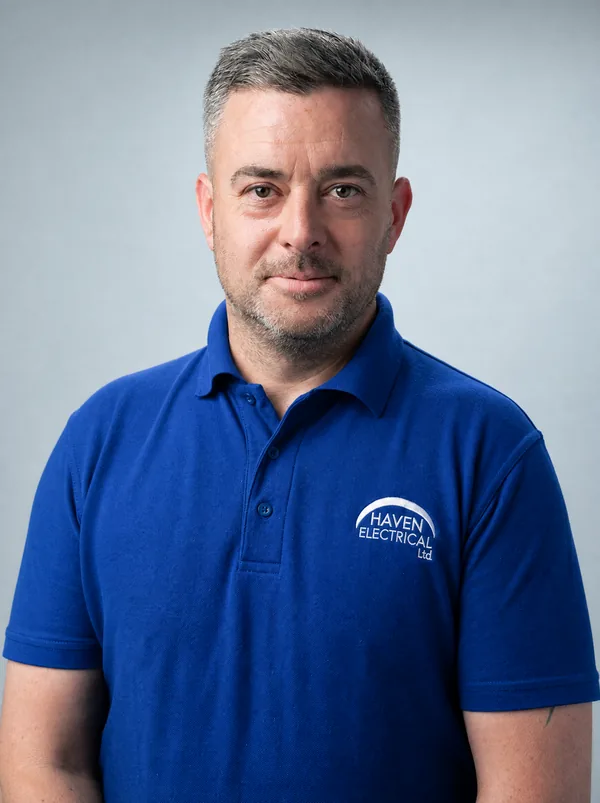 William O'Callaghan — Head Electrician